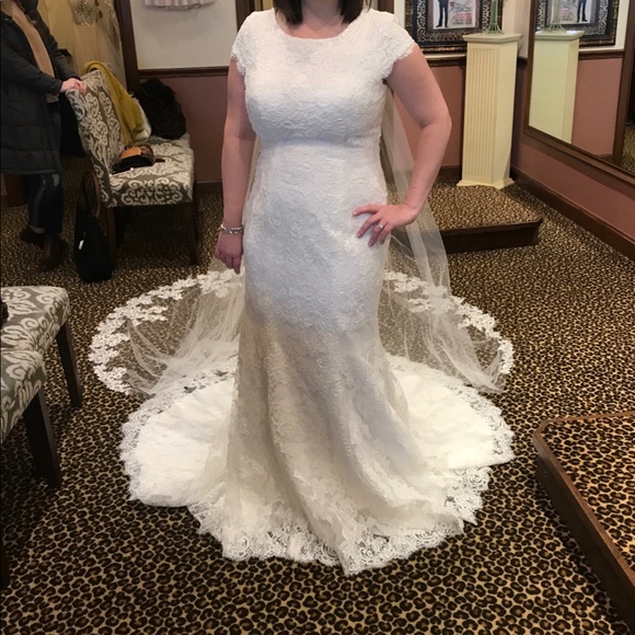 Maggie Sottero Hudson Lynette Wedding Dress - Picture 8 of 8